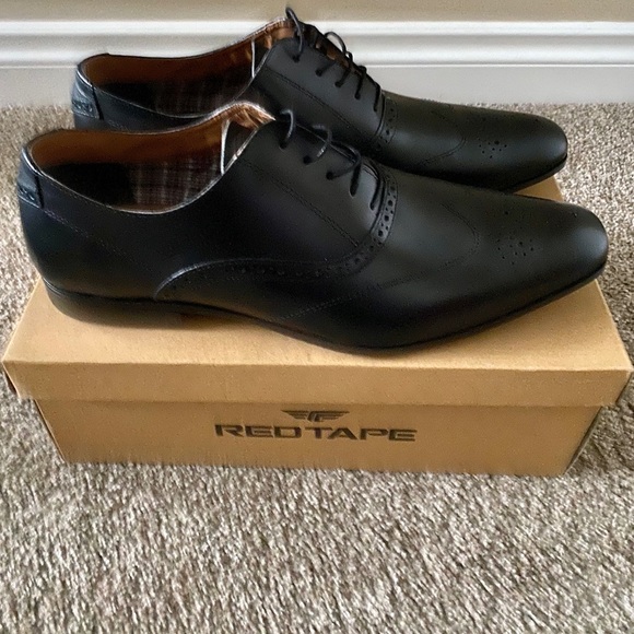 Red tape real leather lace up brogue Oxford shoes. - Picture 3 of 3